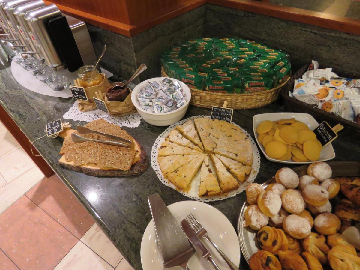Hotel Italia Baselga di Pinè Екстериор снимка