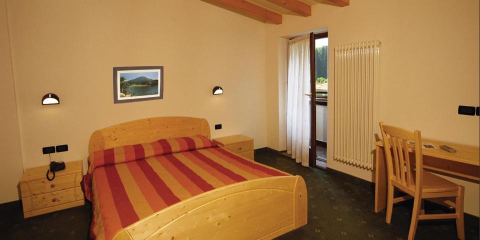 Hotel Italia Baselga di Pinè Стая снимка